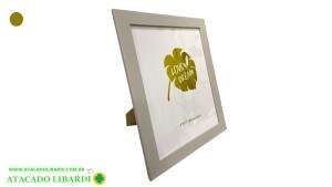 PORTA RETRATO 20X25 PLAST C/GRAVATA XH4249